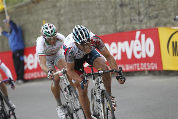 2010 Milan-San Remo - Gilbert Attacks