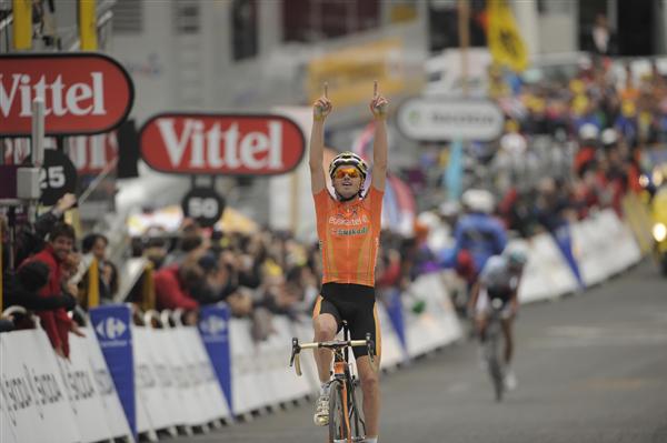 2011 Tour de France - S. Sanchez Wins Stage 12